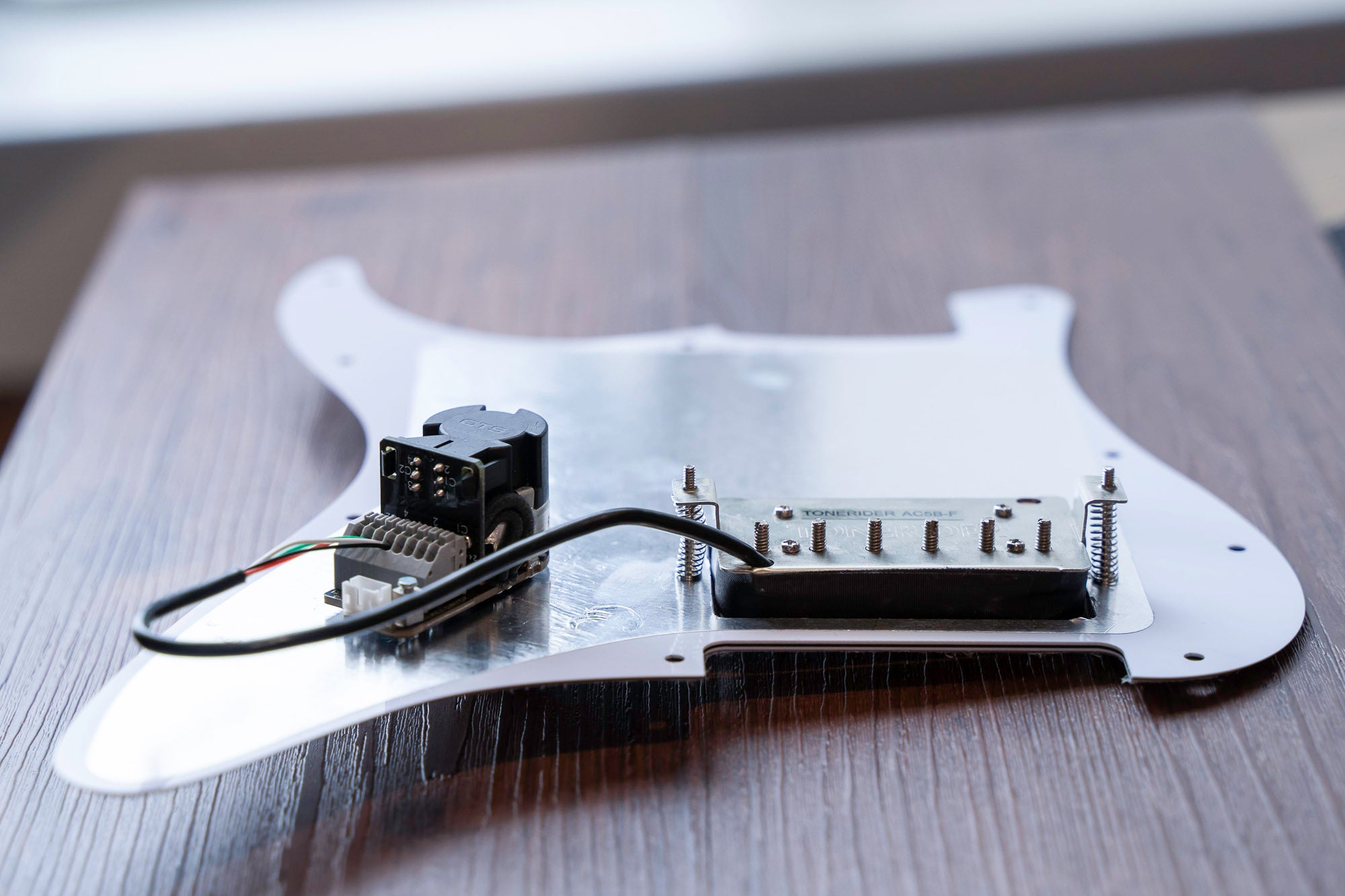 Custom Shop: HSS Loaded Pickguard für Strat®