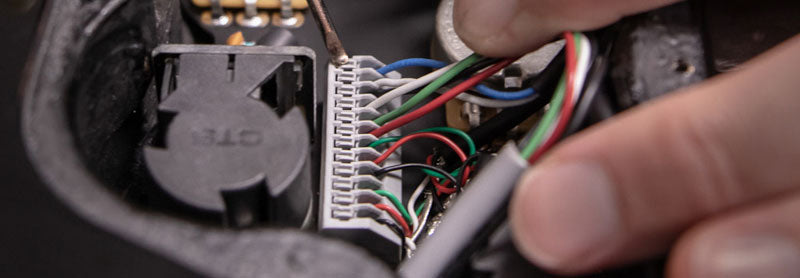 Using Solder-less Connectors